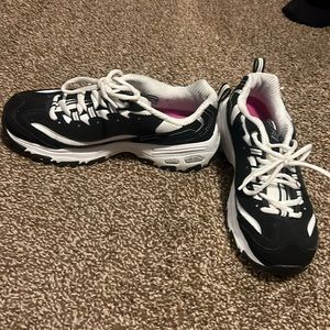 Black and white sketchers